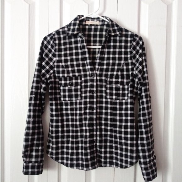 Black and White Plaid Long Sleeve Top Size Medium - Picture 6 of 6